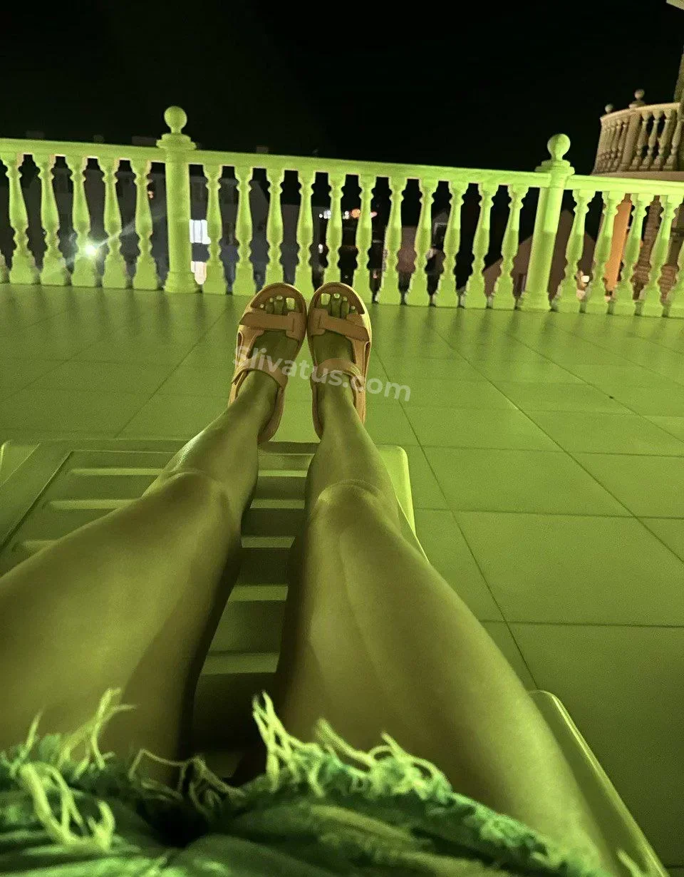 Новый HD фото слива тиктокерши Busya18plus