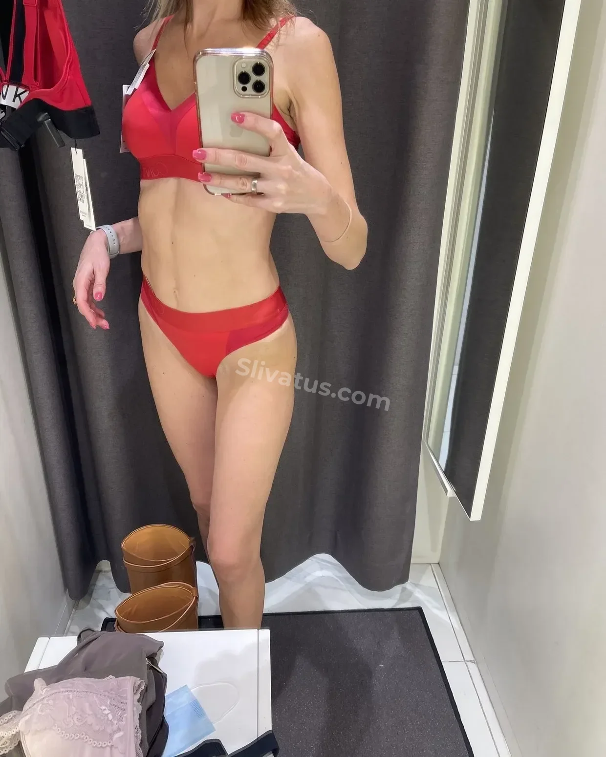 Новый Обнаженное тело блогерши Елена Лисовская