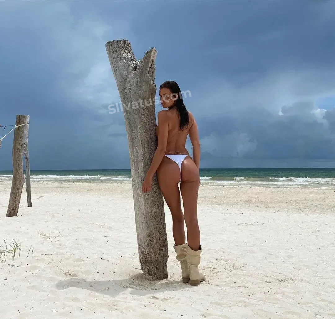 Новый Слив голой модели Ирина Шейк