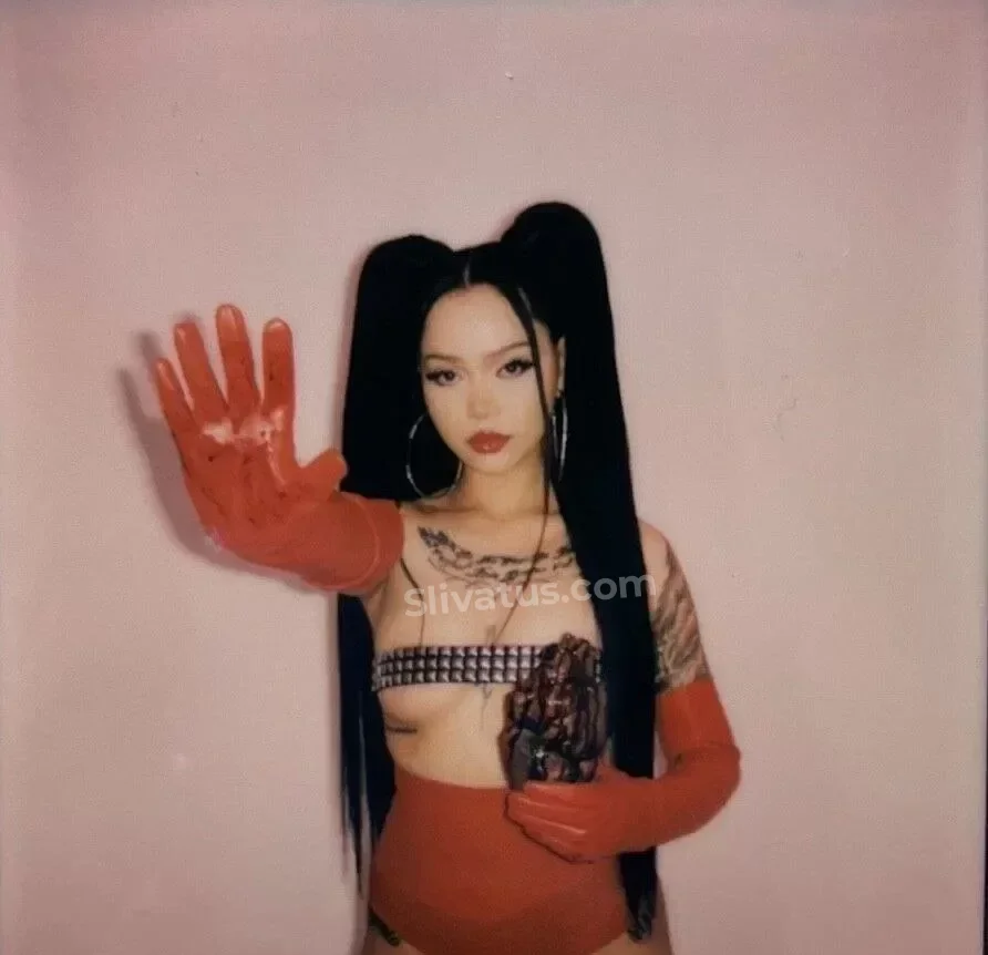 OnlyFans Эксклюзивный слив тиктокерши Белла Порч (Bella Poarch)