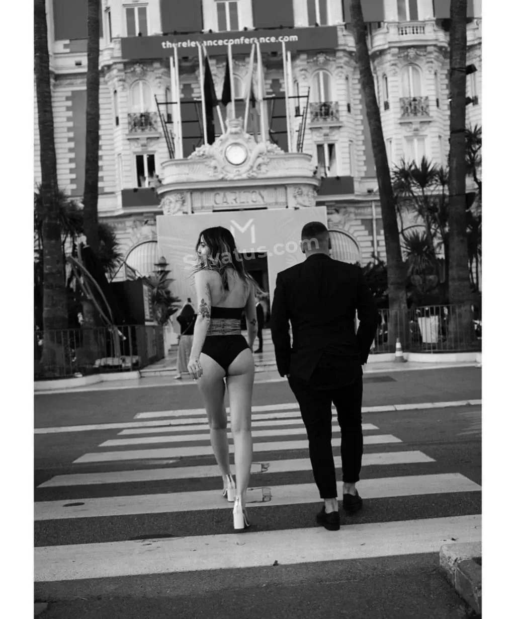 OnlyFans Голая тиктокерша Надя Дорофеева на фото