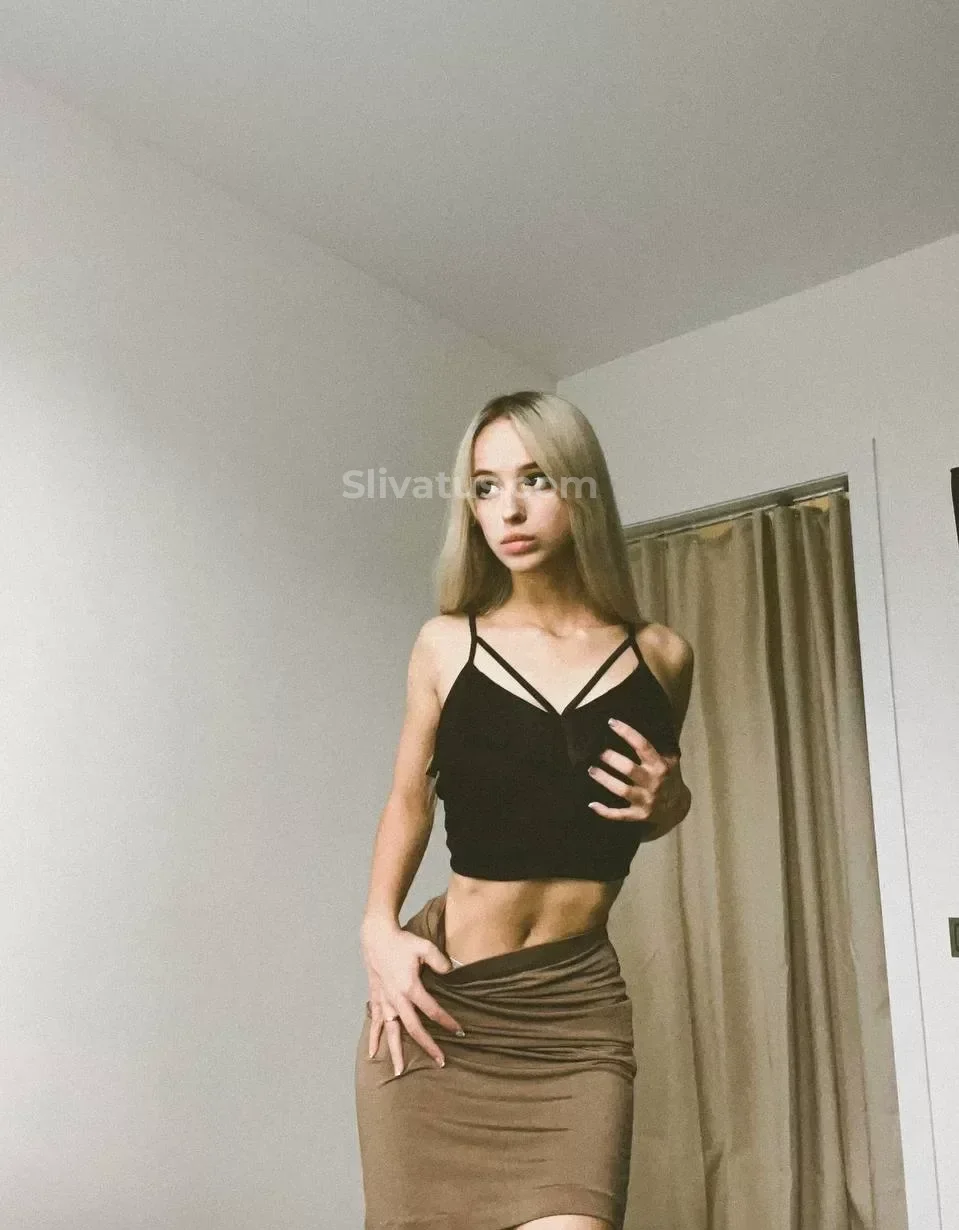 OnlyFans Приватное фото тиктокерши Симбочка (simbachka)