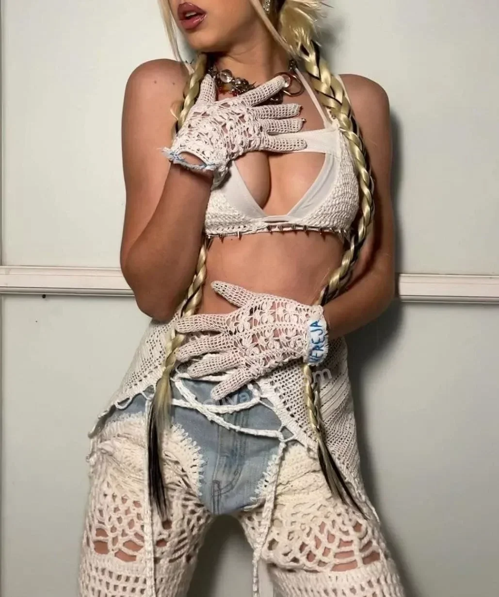 OnlyFans Приватное фото тиктокерши Юля Гаврилина