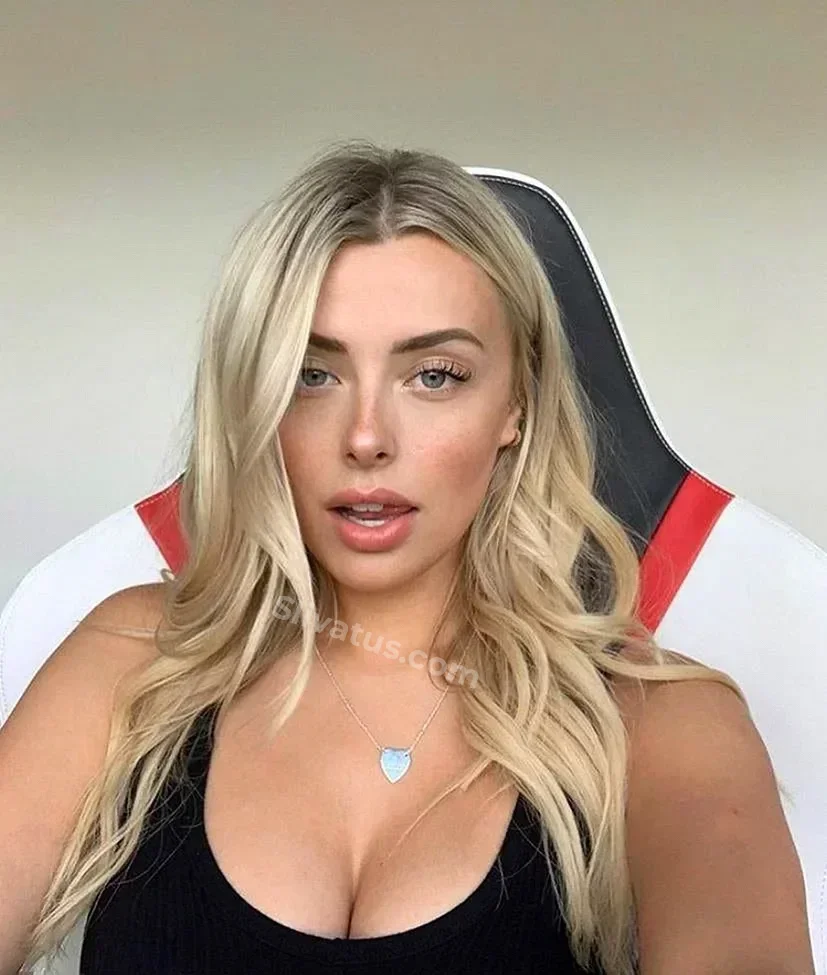 OnlyFans Слив голой модели Corinna Kopf