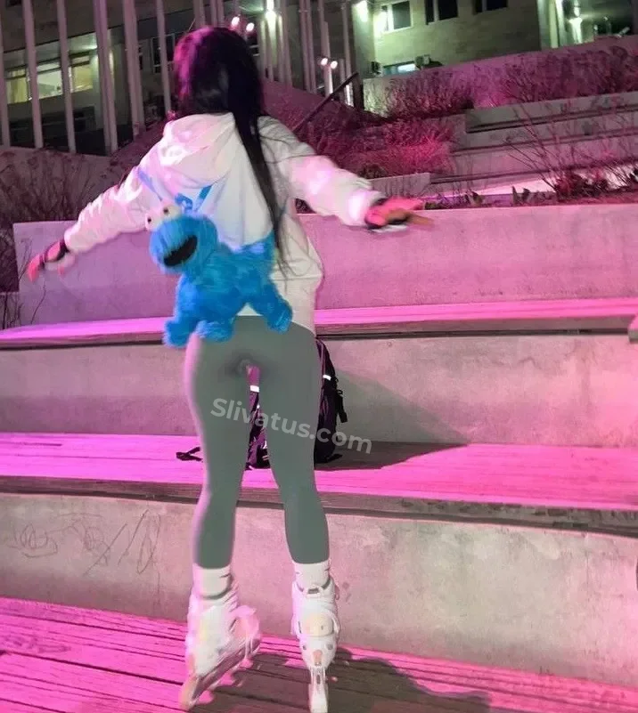 OnlyFans Свежий слив видео тиктокерши Лунаком (Lunacom)