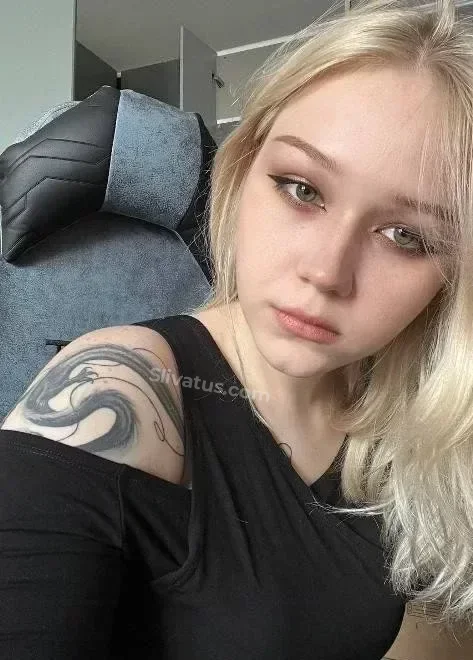 Популярной HD фото слива тиктокерши Лера Морфи (Морфилина)