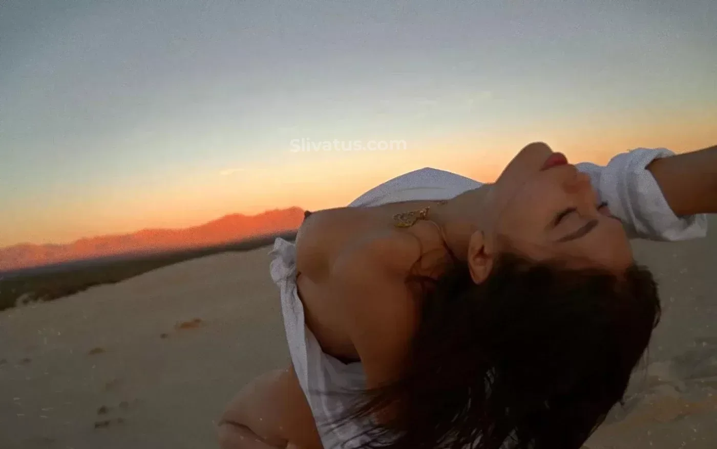 Популярной Обнаженное тело блогерши Mira Twitch (miranowhere)