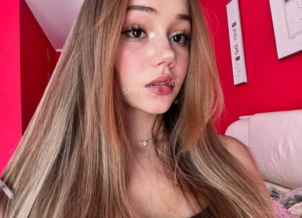 Популярной Обнаженное тело тиктокерши Антотка (antotkaa)