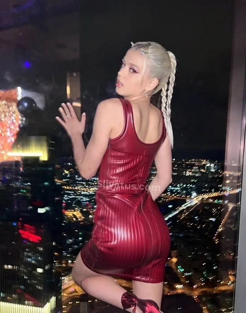 Популярной Слив интимного фото тиктокерши Юля Гаврилина