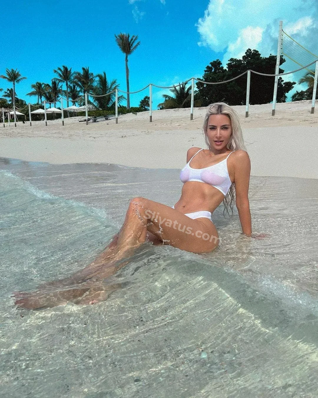 Популярной Слив интимного фото звезды Ким Кардашьян