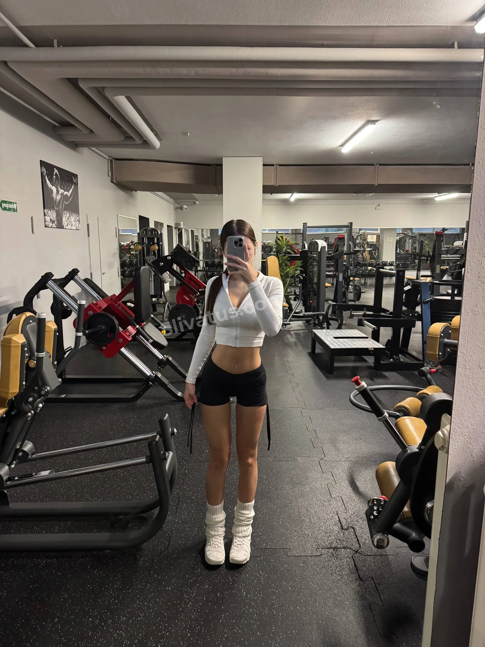 Популярной Утечка фото тиктокерши xDhka