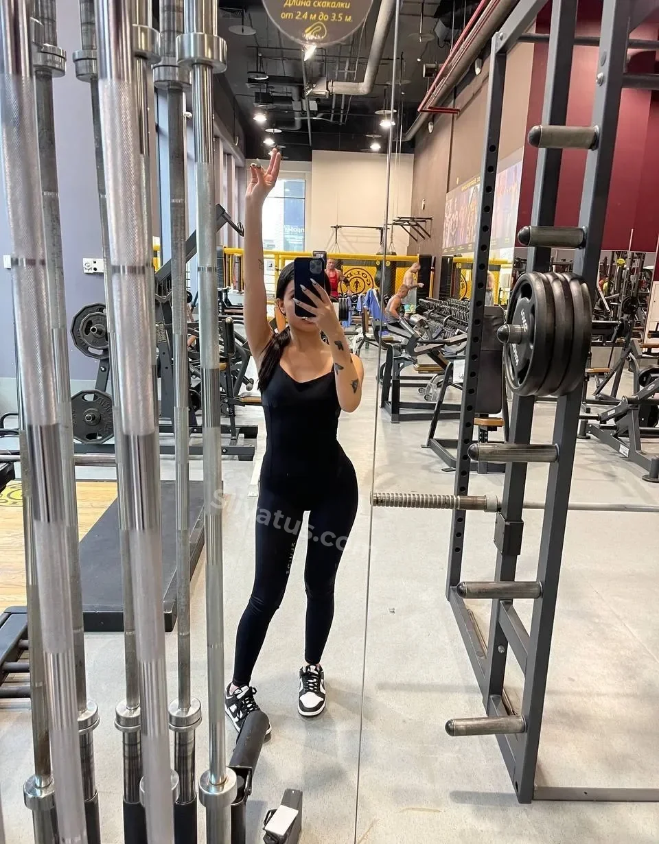 Приватный Голая тиктокерша Амина Тендерлибае (Tenderlybae) на фото