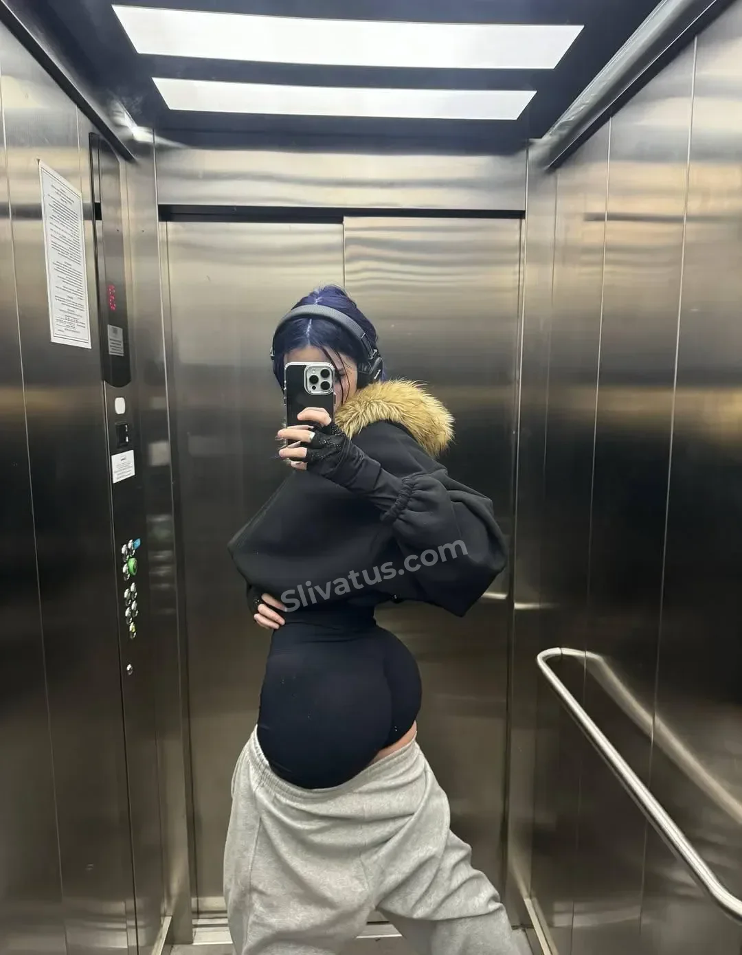 Приватный Голая тиктокерша Annfigma на фото