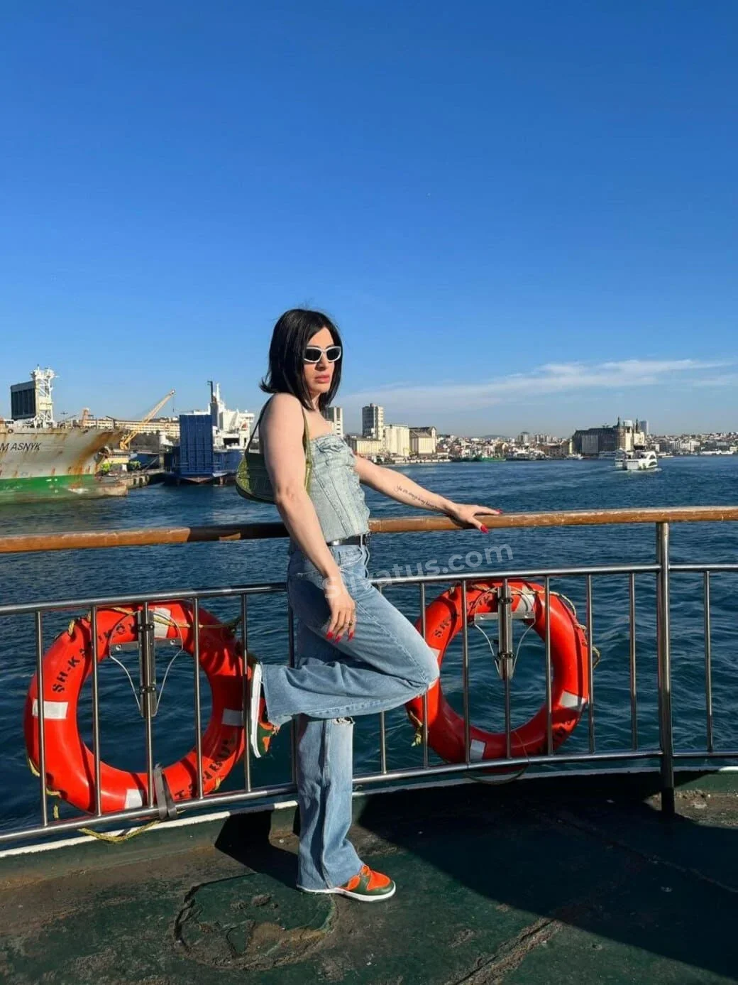 Приватный Горячее фото тиктокерши Хилми Форкс