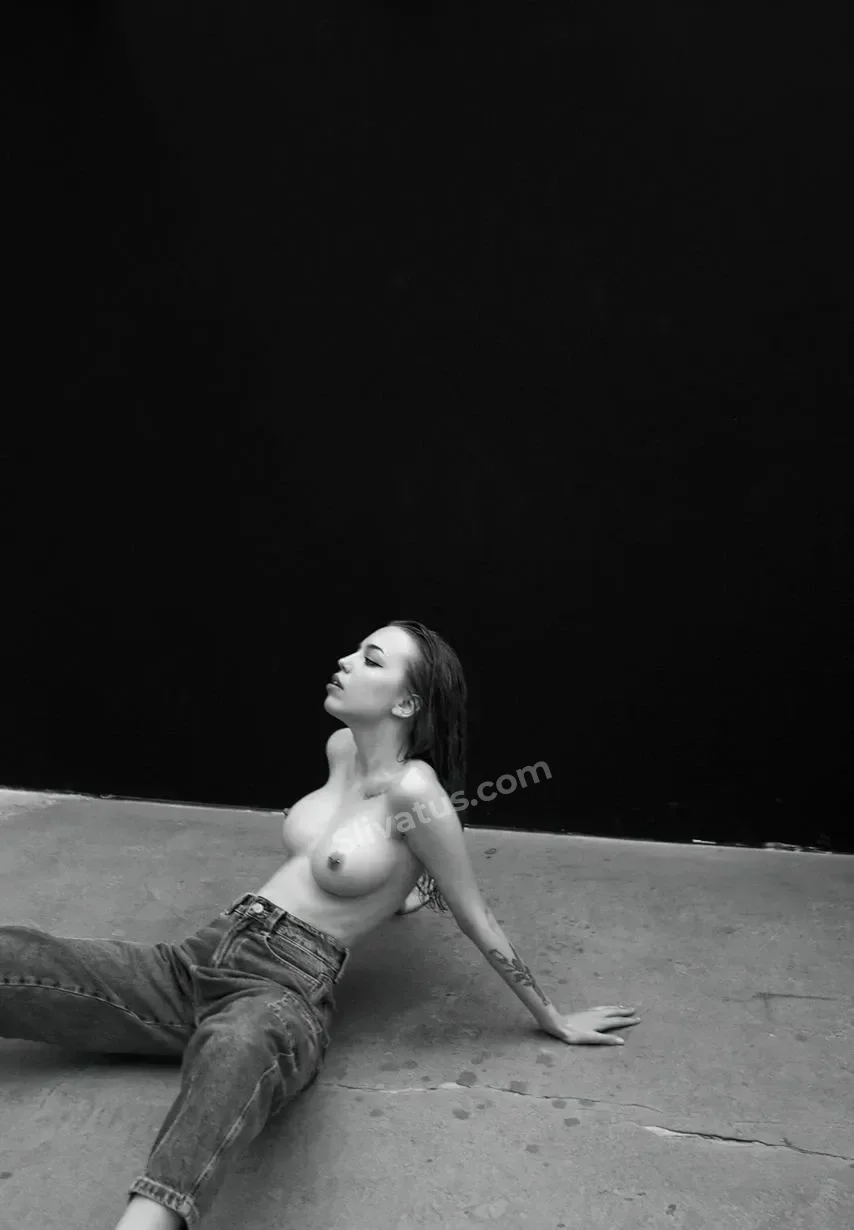 Приватный Jenny Kitty - голая модель слив