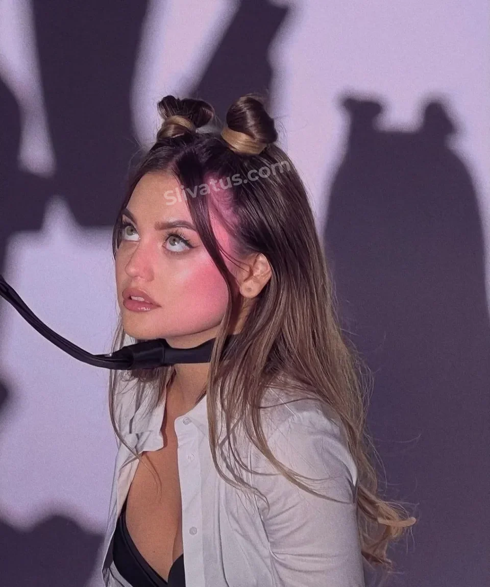 Проверенный Дилара Зинатуллина (influesii) блогерша без одежды