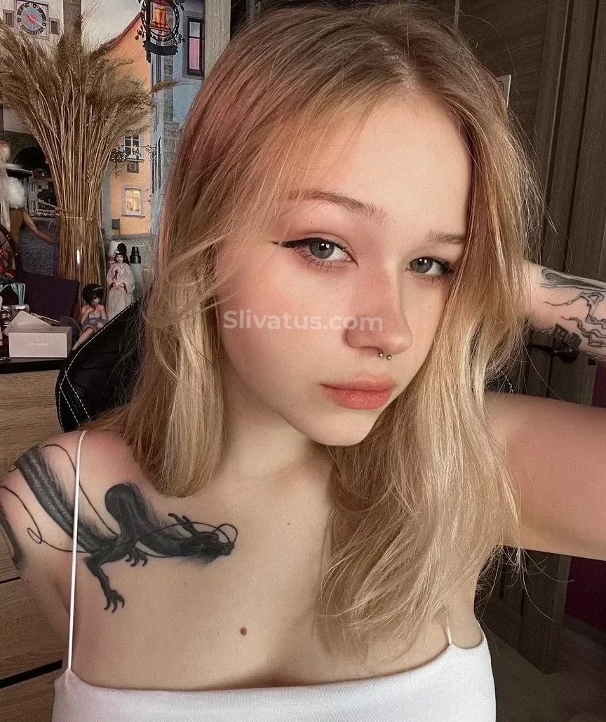 Проверенный Эротическое фото тиктокерши Лера Морфи (Морфилина)