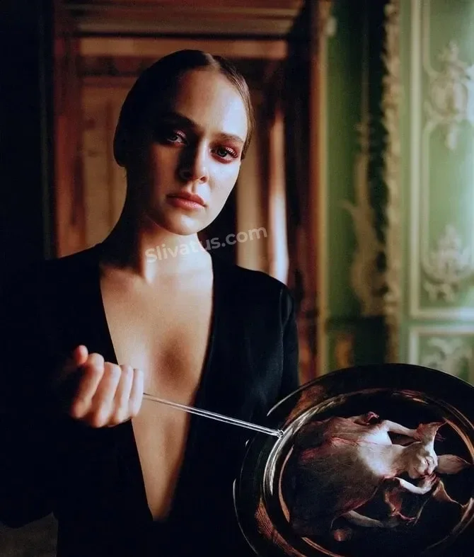 Проверенный Обнаженное тело звезды Аглая Тарасова