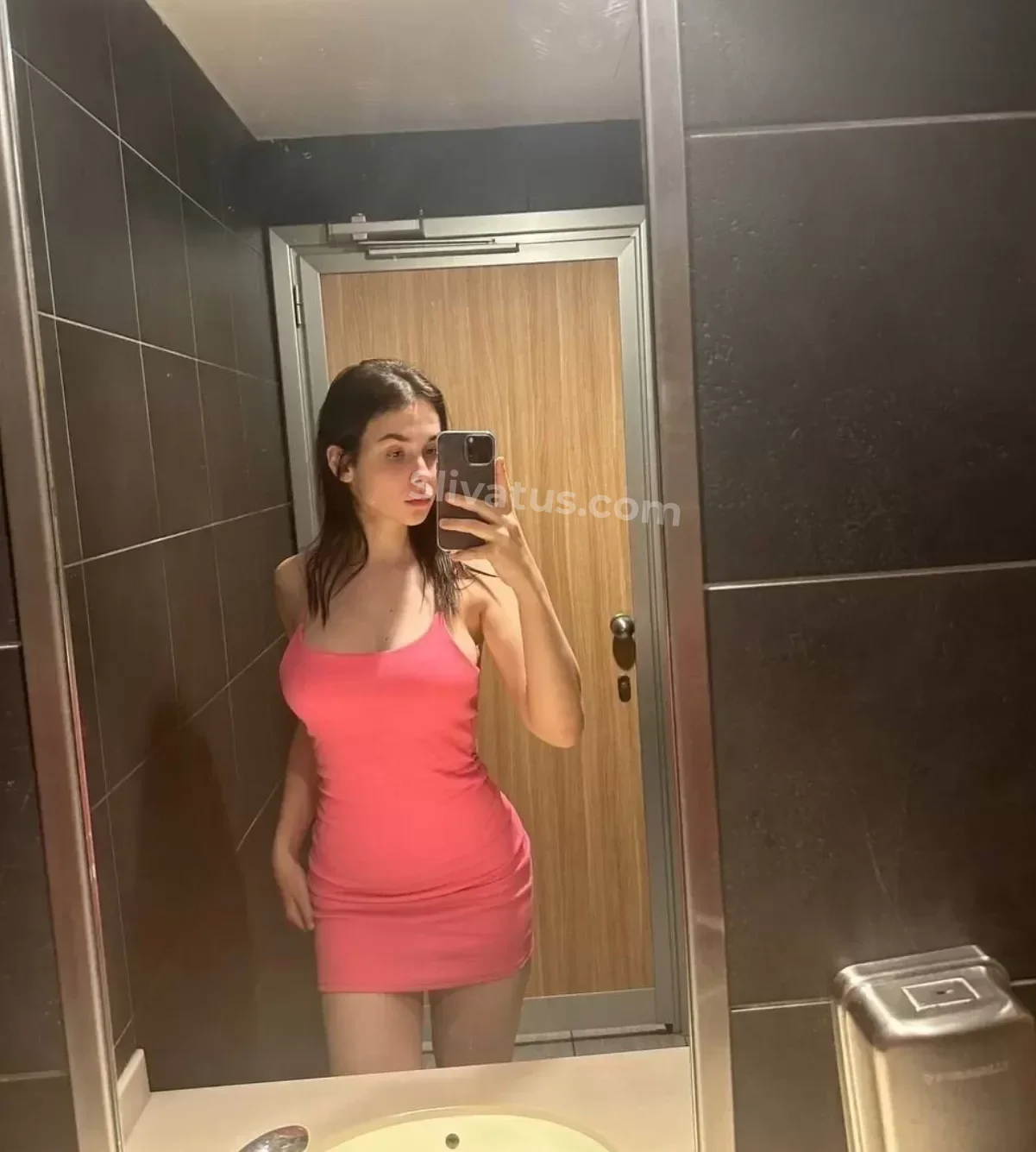 Проверенный Слив голой блогерши Di Rubens