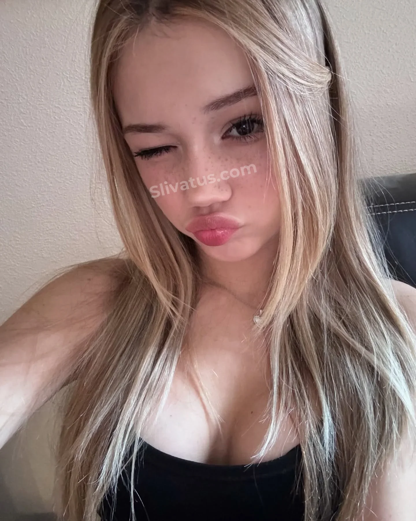 Проверенный Слив русских тиктокерш  Антотка (antotkaa)