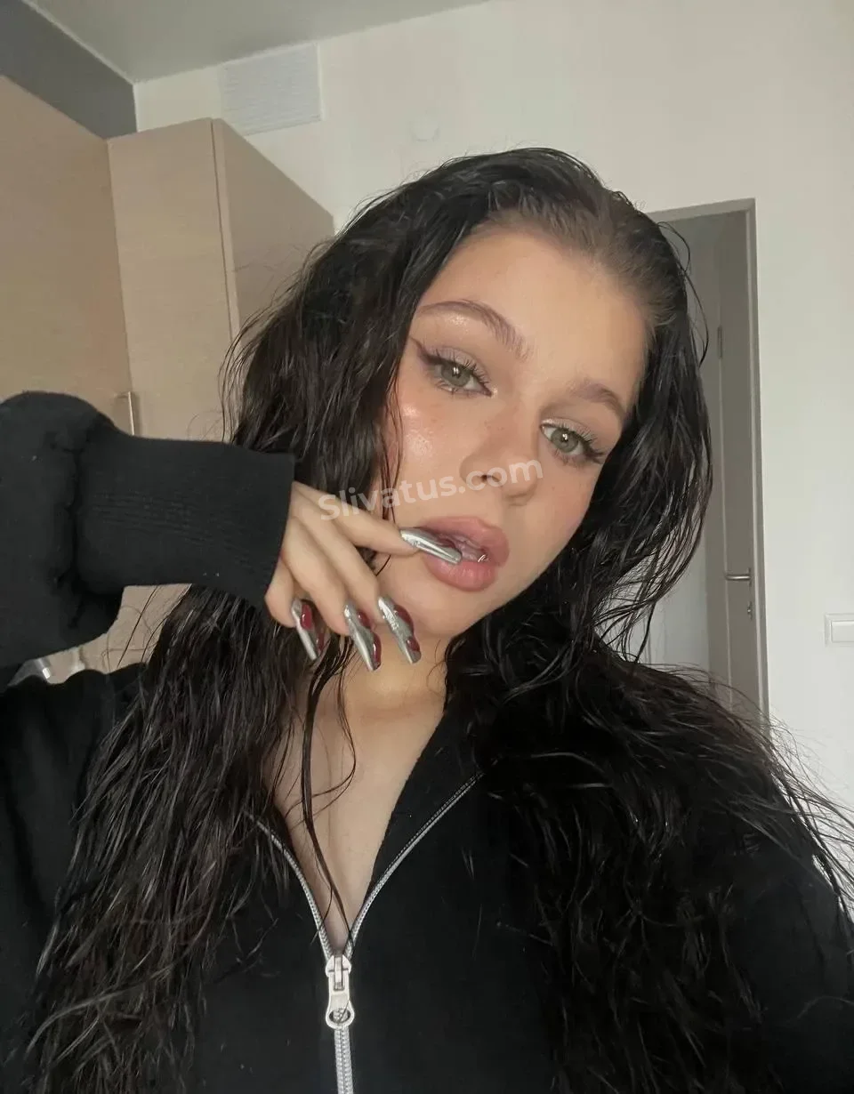 Проверенный Утечка фото тиктокерши Лера Симка (simka.le)