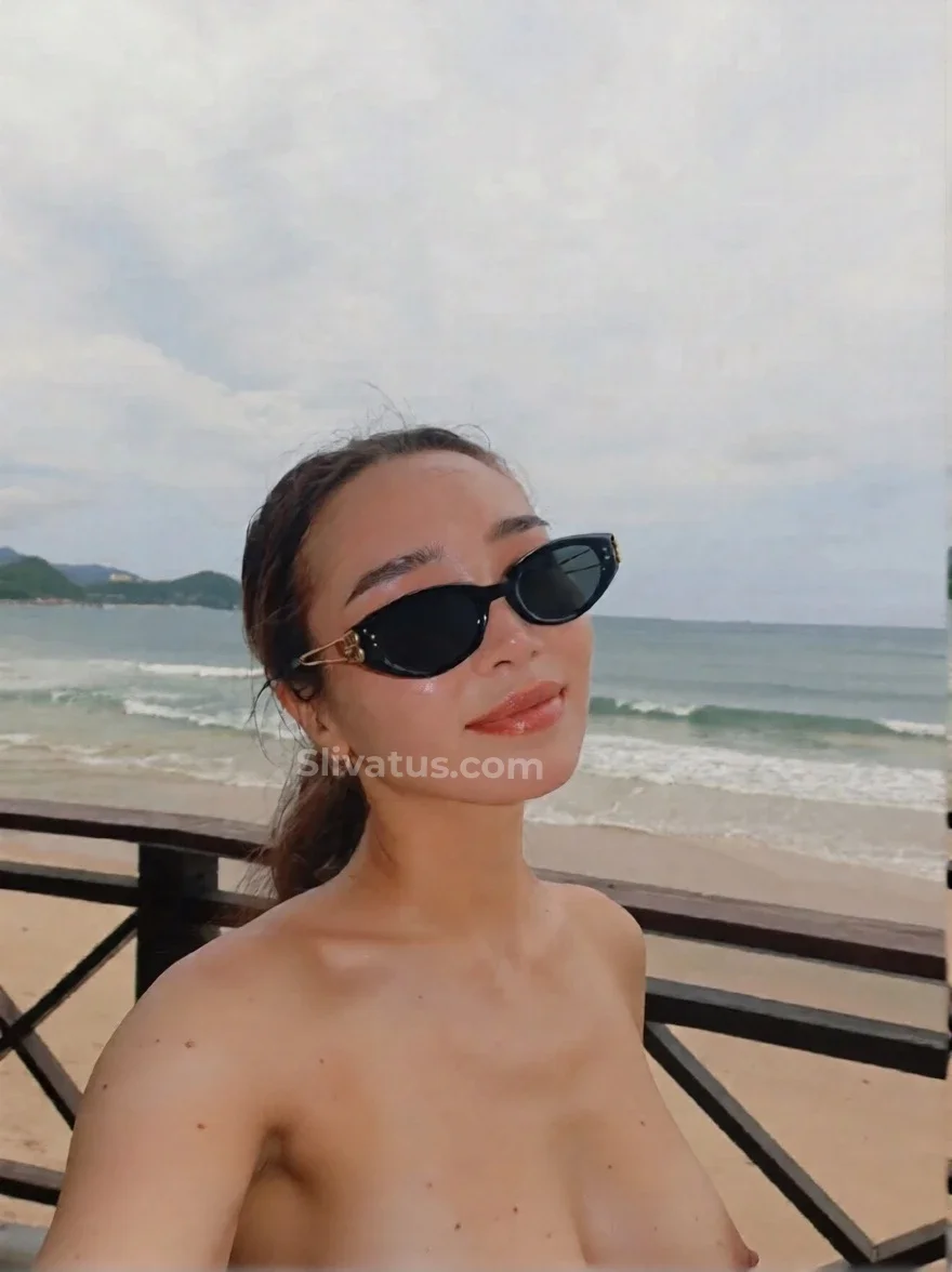 Русской Слив интимного фото блогерши Дарикорн