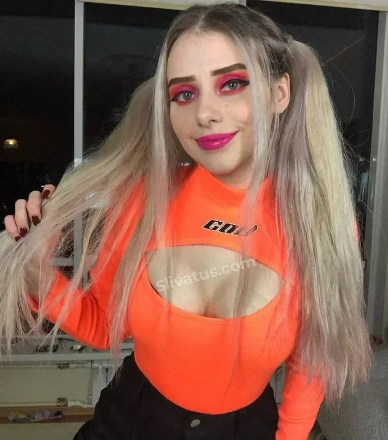 Русской Слив тик токерши Света Солар (svetasollar) 18+