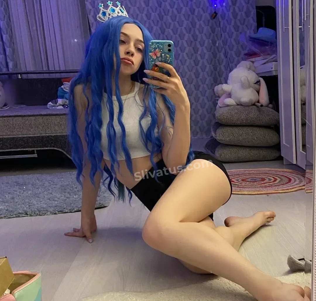 Русской Слив звезды Мейби Бейби