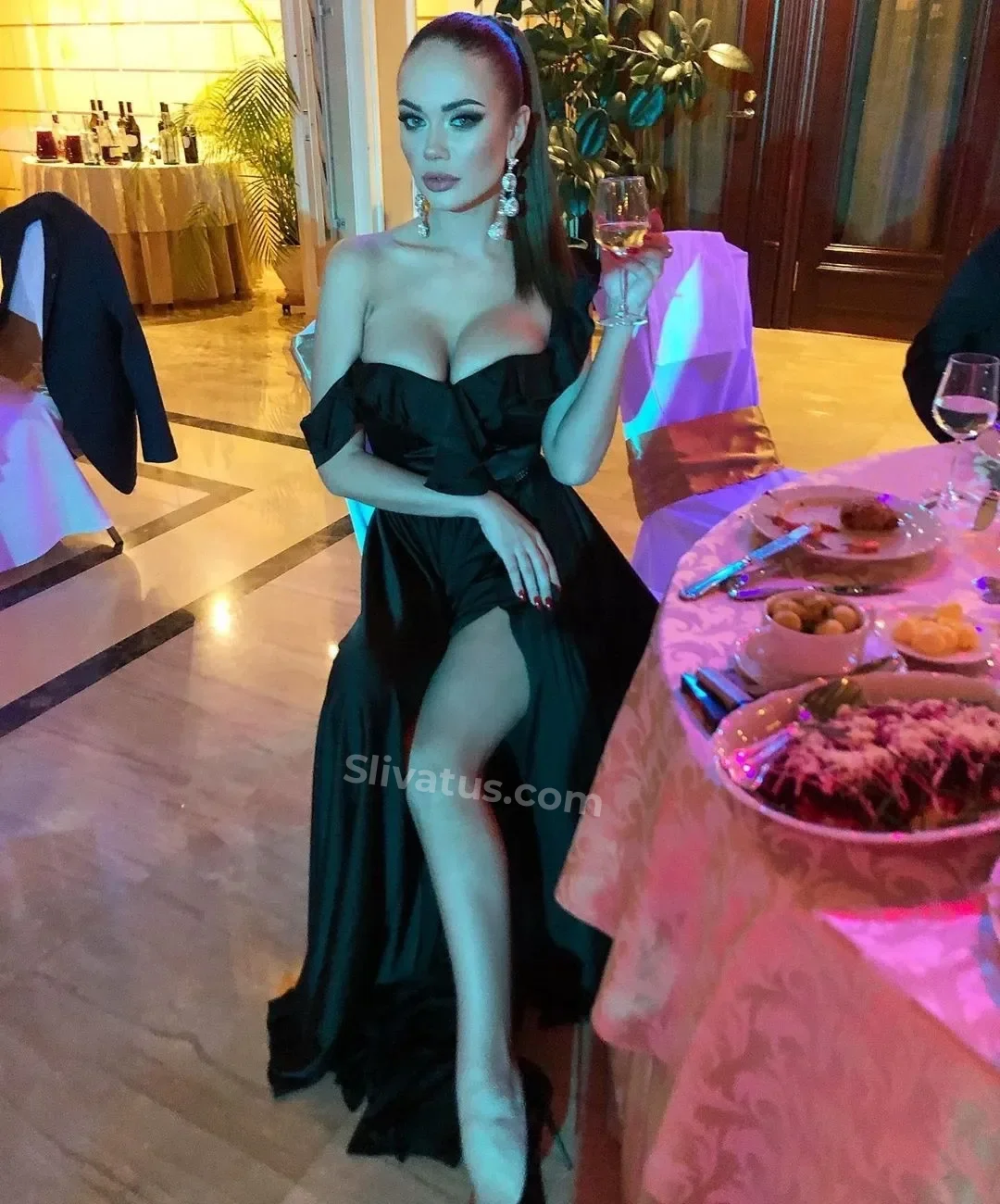 Новый Голая тиктокерша Яна Кошкина на фото