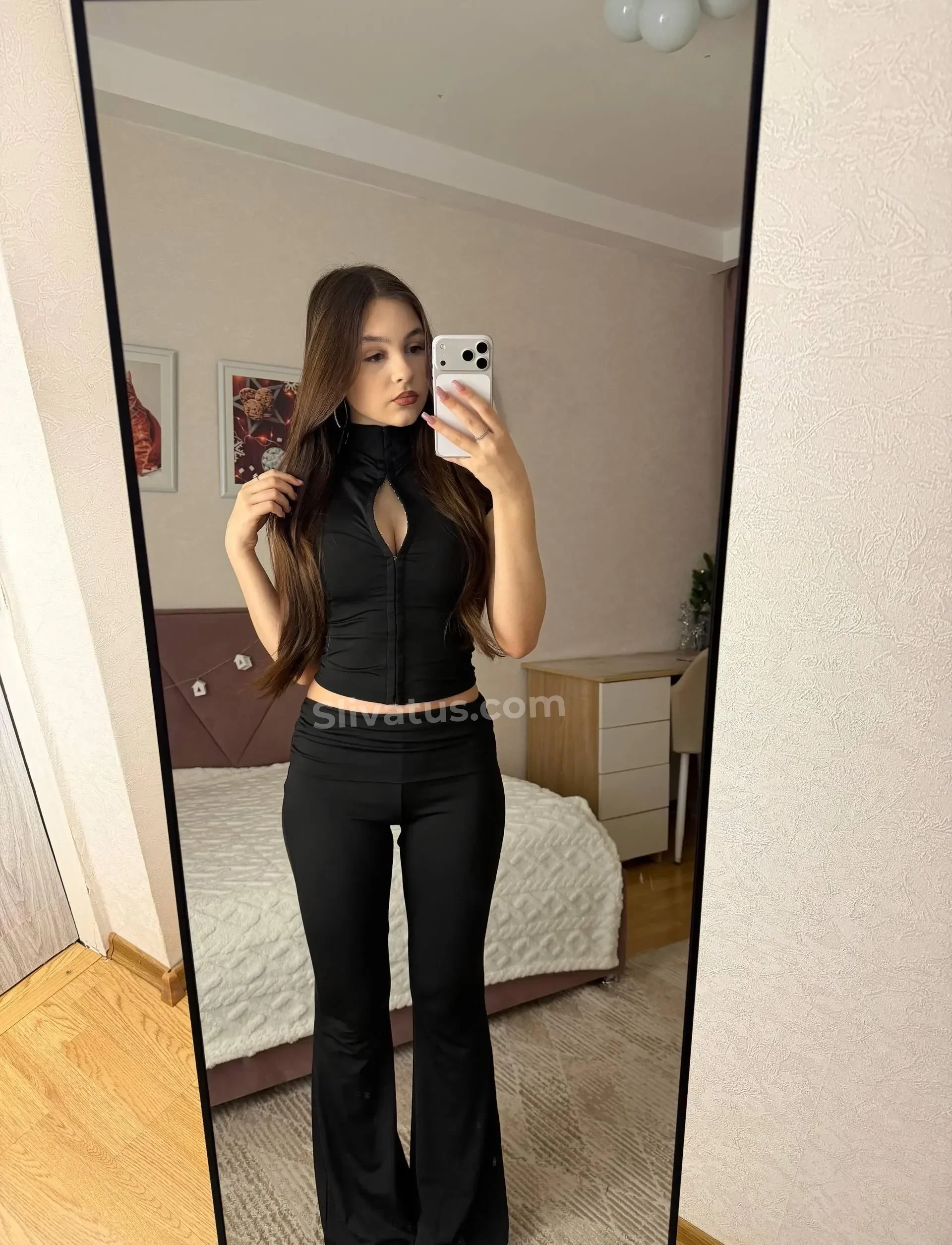 Секс Эротическое фото тиктокерши yanga18 (yangamyr)