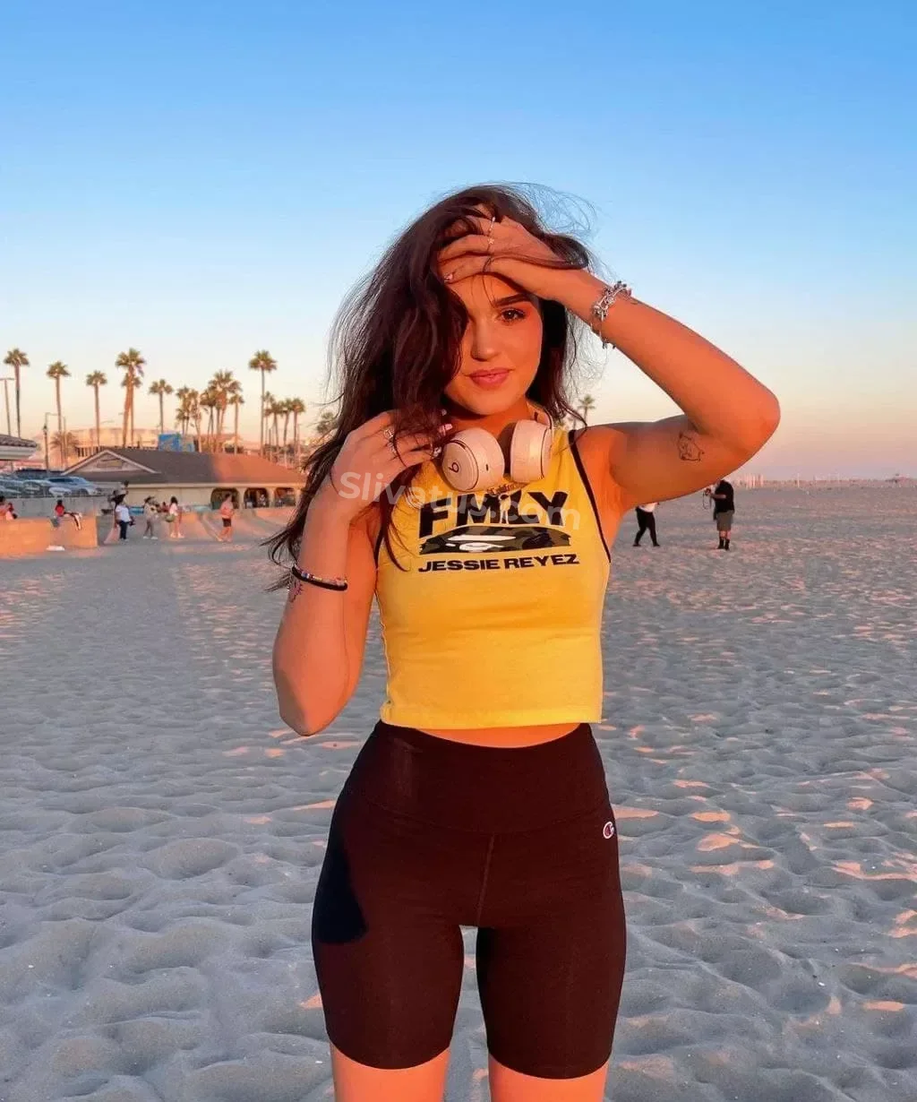 Секс Ева Миллер - голая блогерша слив