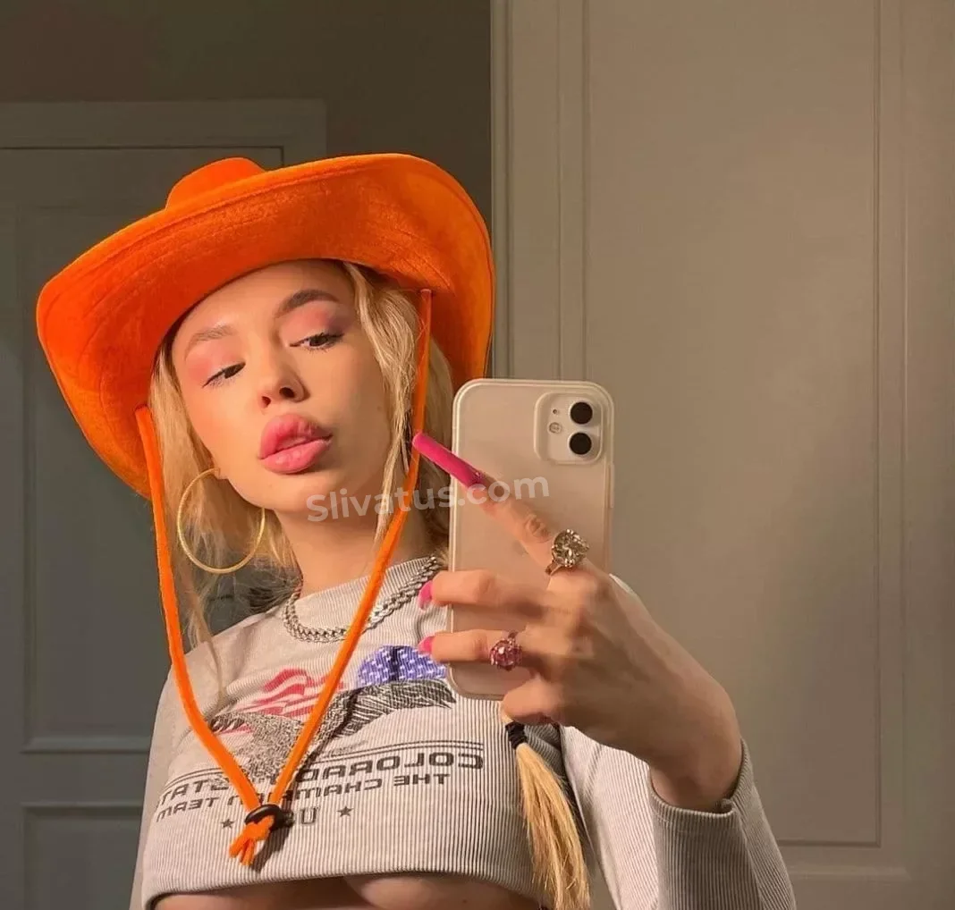 Секс Голая тиктокерша Инстасамка (instasamka) на фото