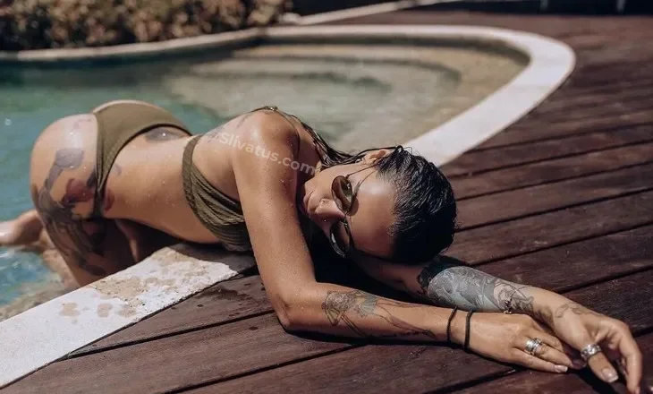 Секс Порно слив блогерши Айза Долматова (AIZA)