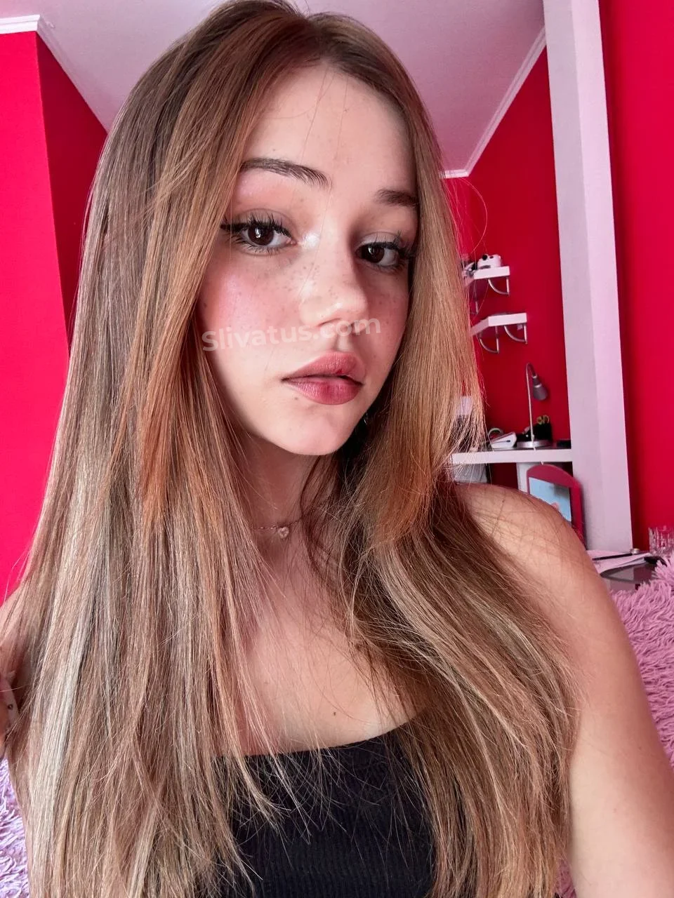 Секс Слив интимного фото тиктокерши Антотка (antotkaa)