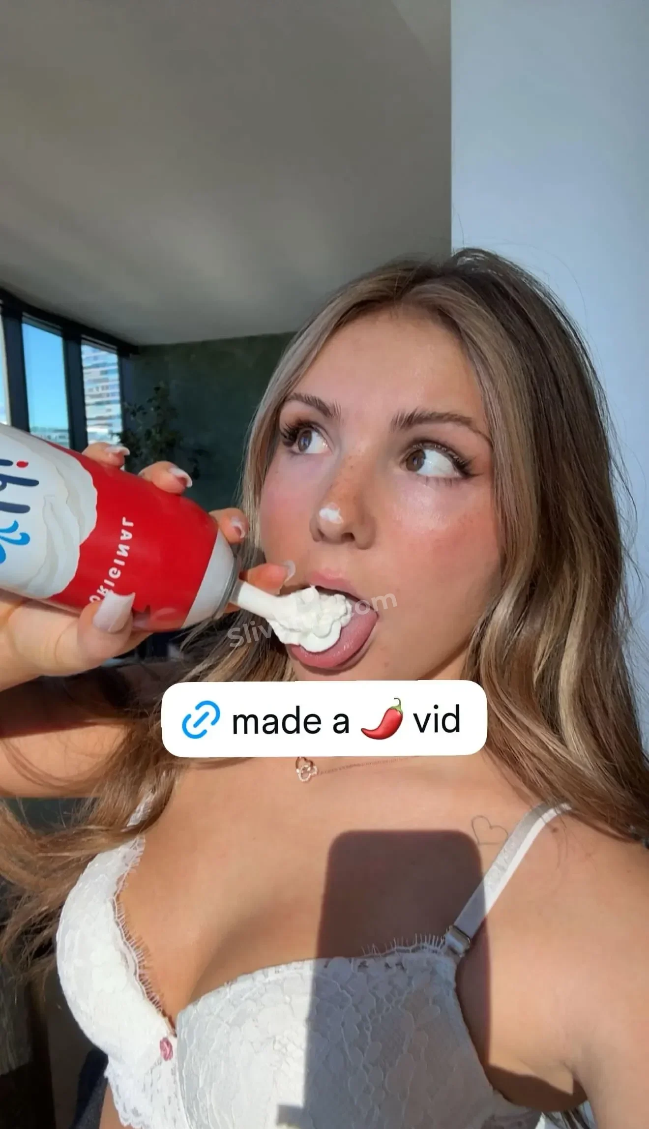 Скандальный Эротическое фото тиктокерши Piper Rockelle