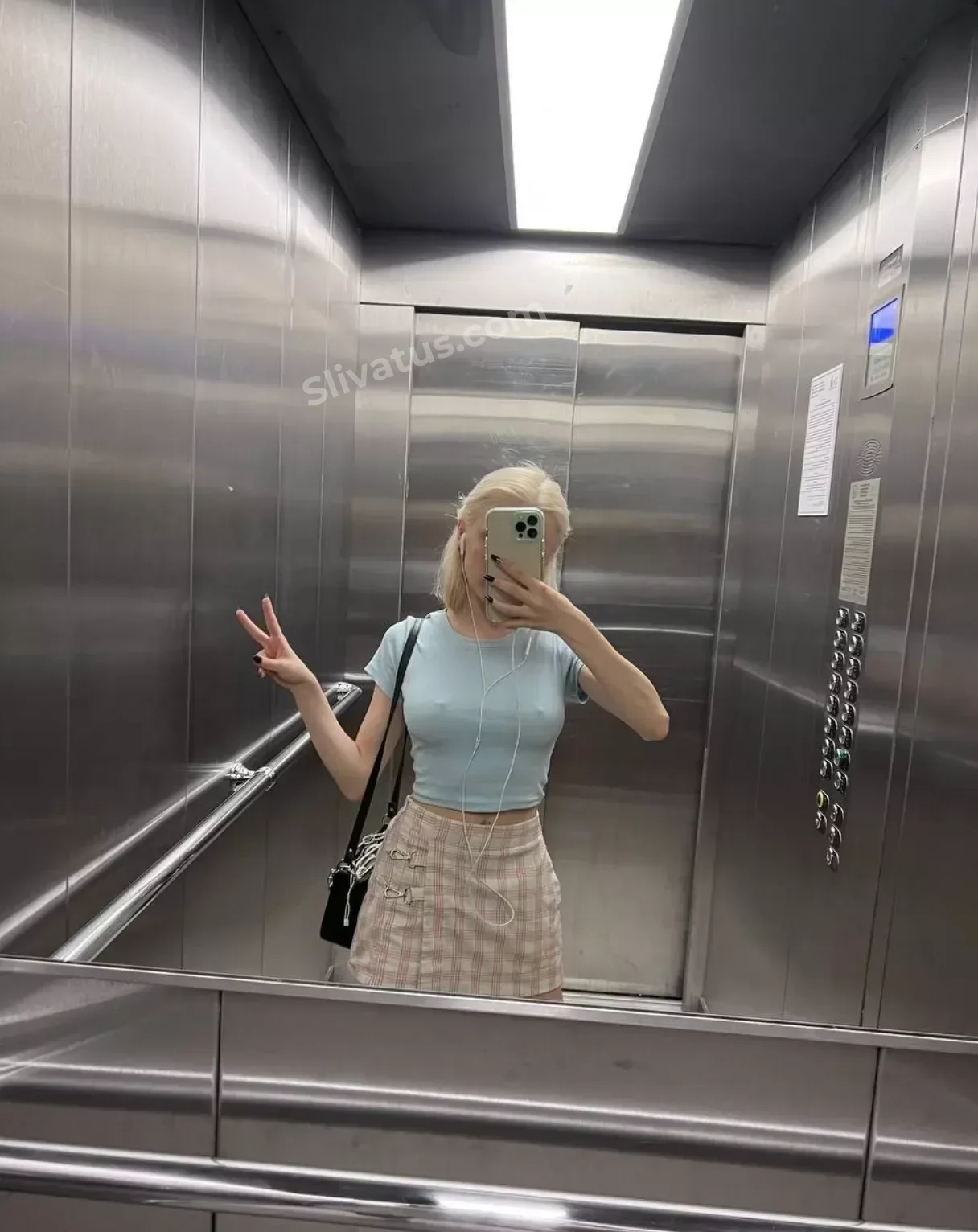 Скандальный Горячее фото тиктокерши Фасолька (fasoollka)