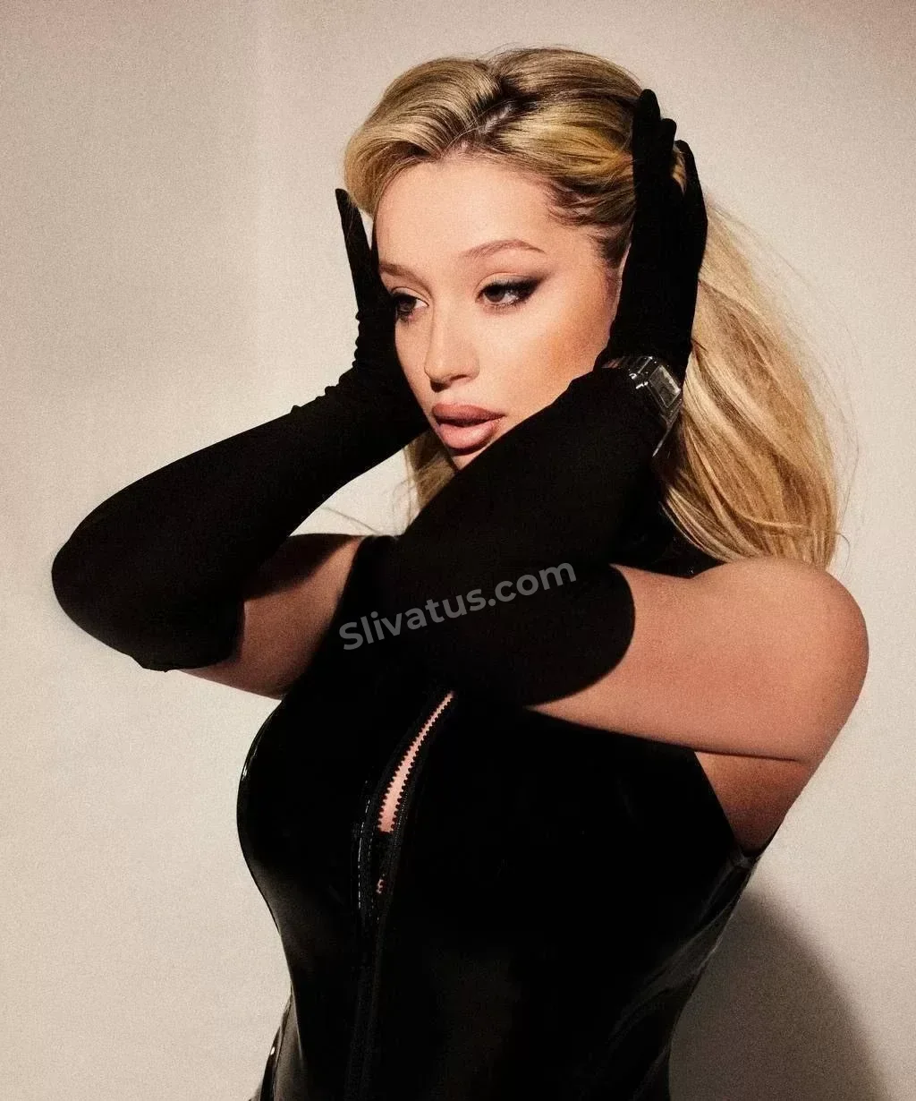 Скандальный HD фото слива тиктокерши Анастасия Анисимова