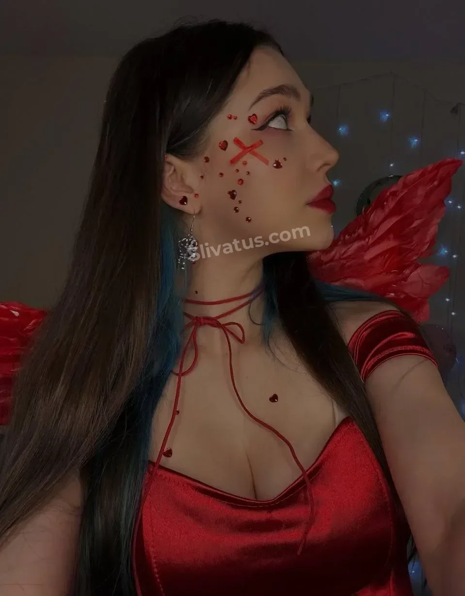 Скандальный Порно слив блогерши Rochersha (Настя Рочерша)