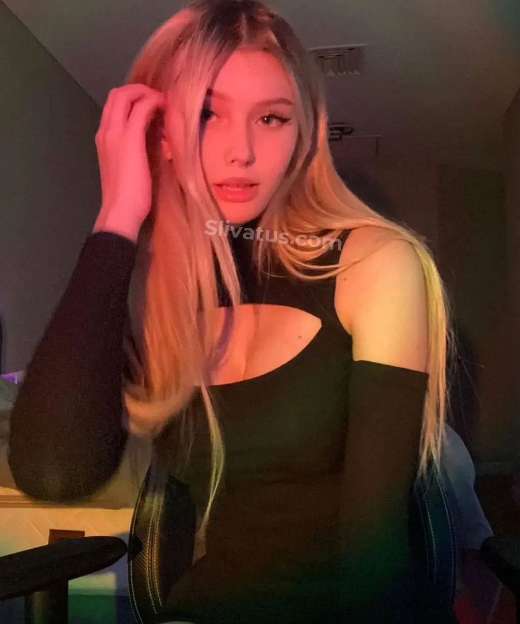 Скандальный Порно слив блогерши WhylollyCry