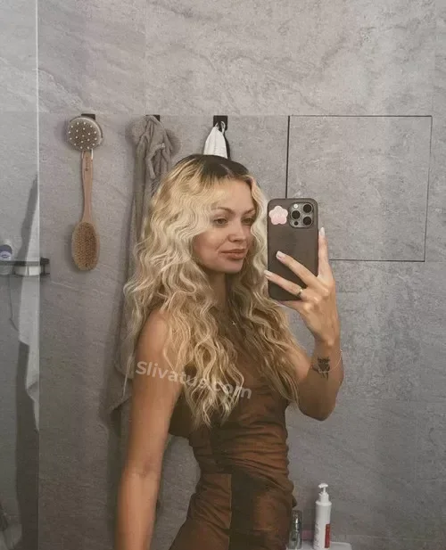 Скандальный Приватное фото тиктокерши Аня Ишук (anyaischuk)