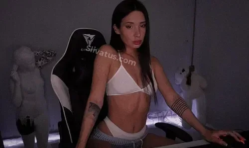 Скандальный Утечка фото блогерши Арина Левченко (Arina GP)