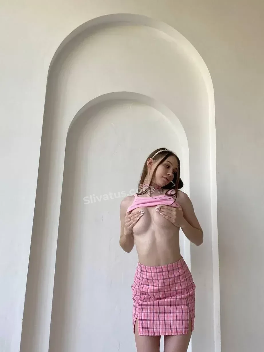 Слитое Фото голой модели lovnse (Оля Лавнс)