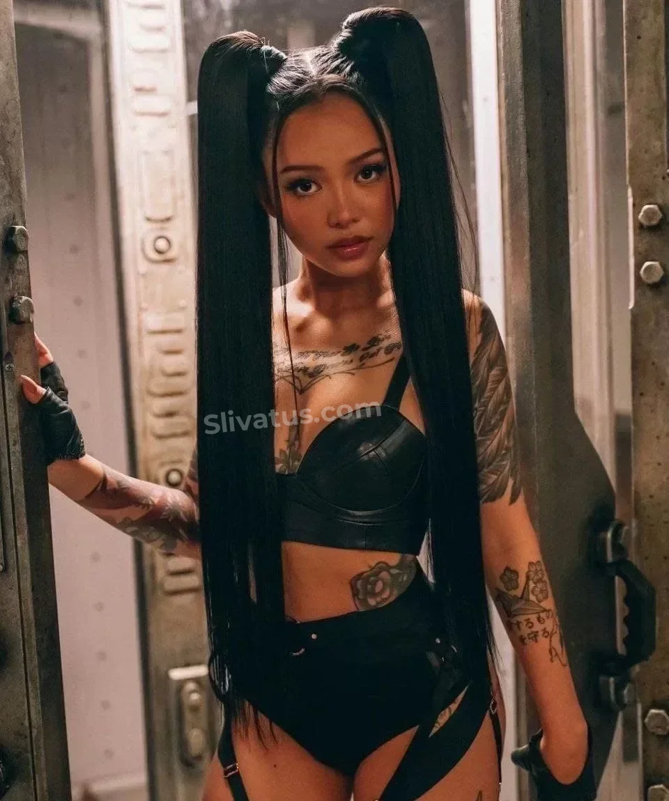 Белла Порч (Bella Poarch)