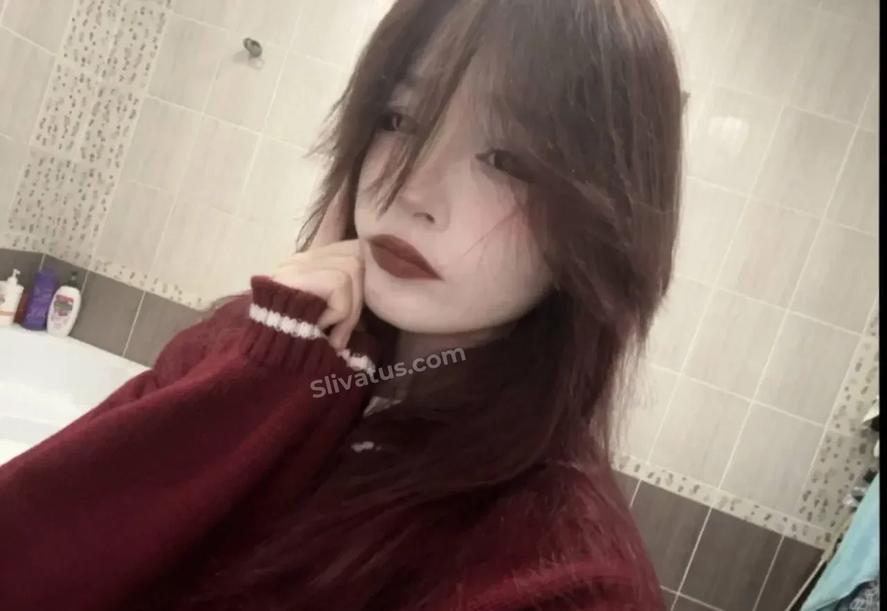 Слитое Обнаженное тело блогерши Агра Киид (Agra Kiiid)