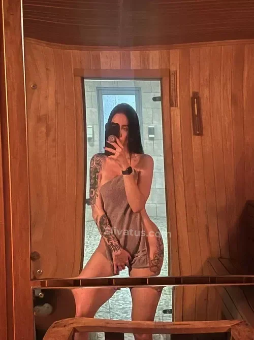 Слитое Приватное фото блогерши LinaNeyeon