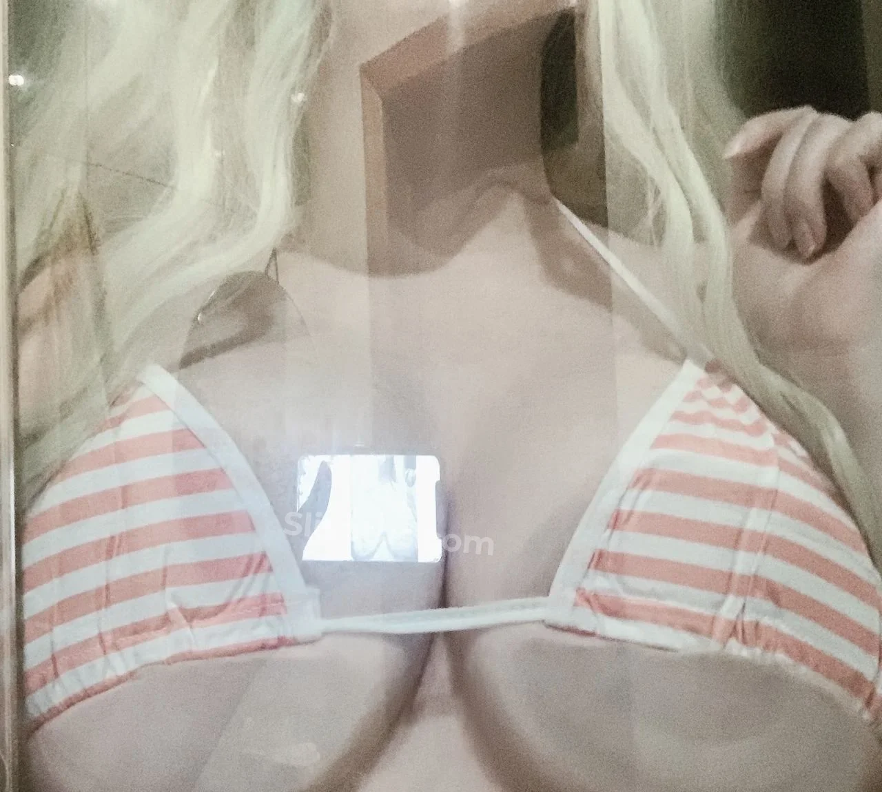 Слитое Слив интимного фото модели Julnerius