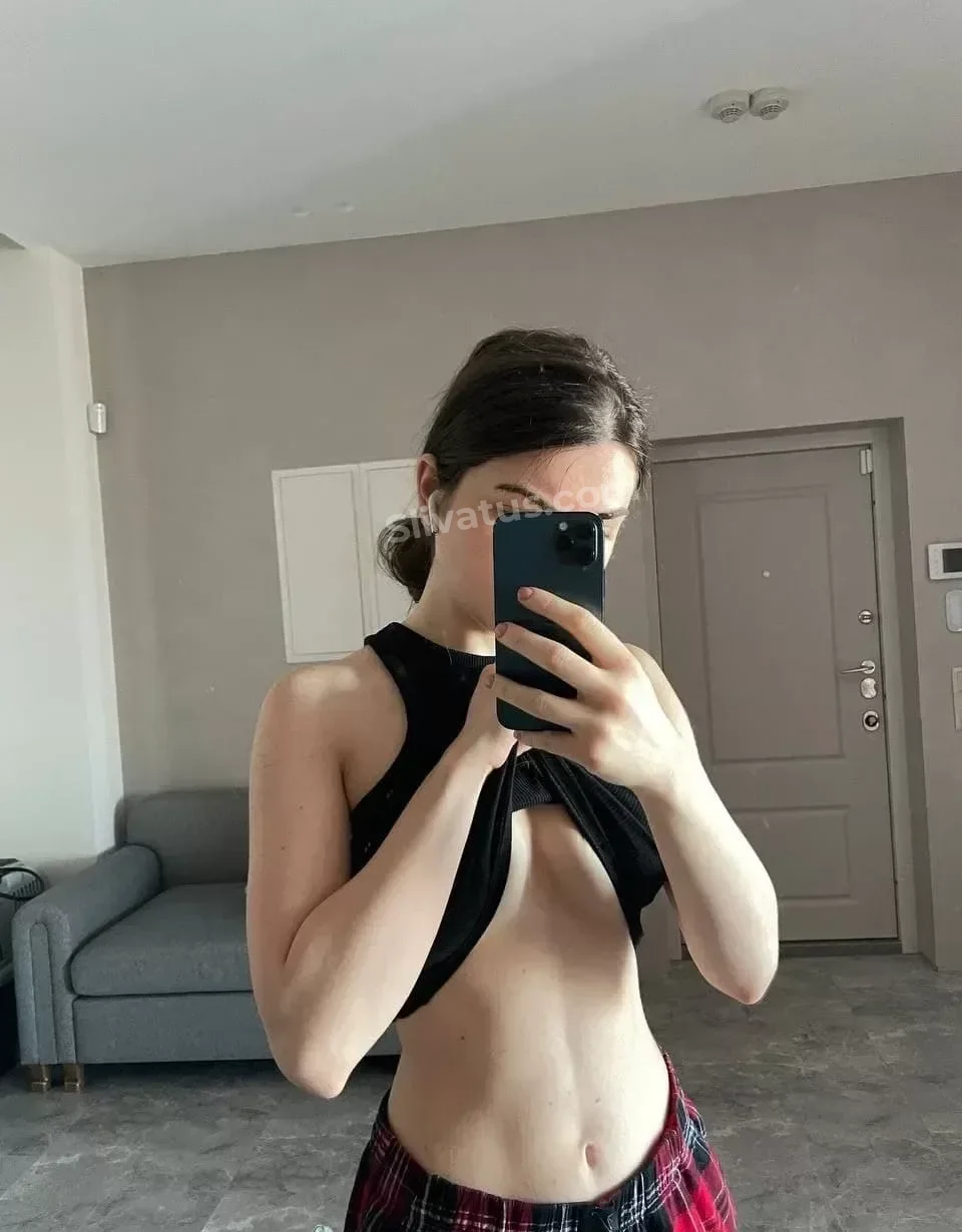 Слитое Свежий слив видео блогерши Аринян (AhriNyan)