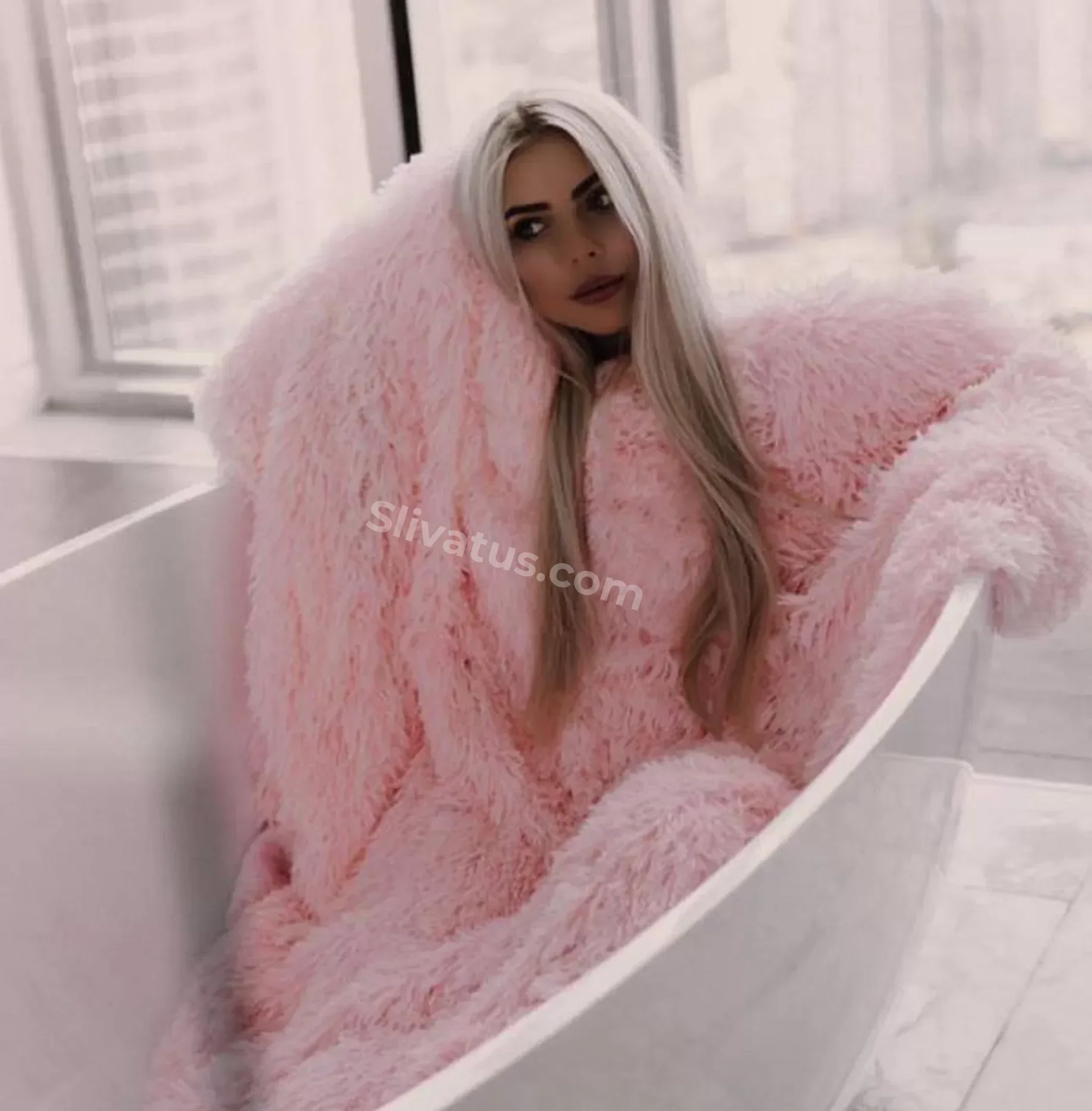 Слитое Свежий слив видео блогерши Карина Кросс (karinakross)