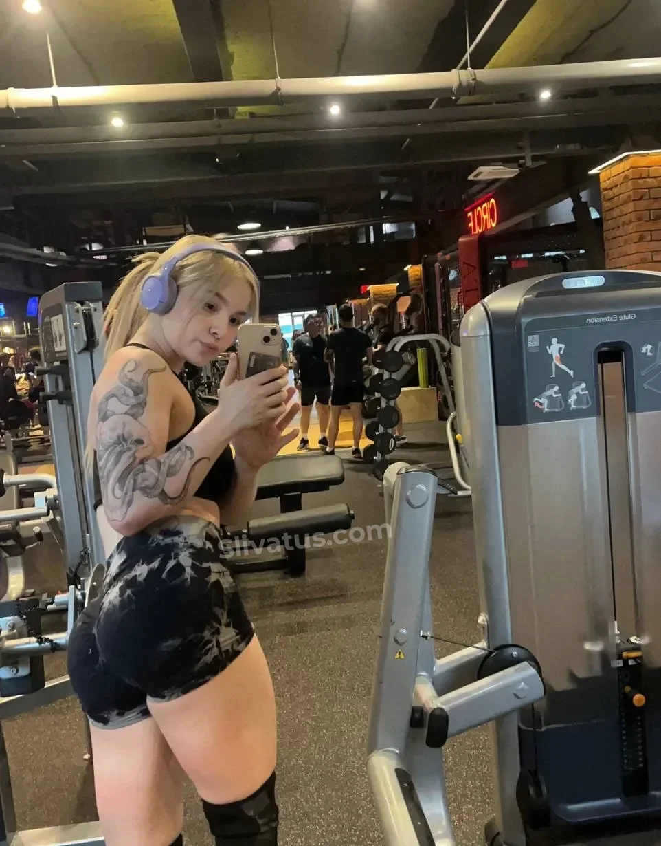 Слитое Утечка фото тиктокерши Камила Бусинка (Bysinnk)