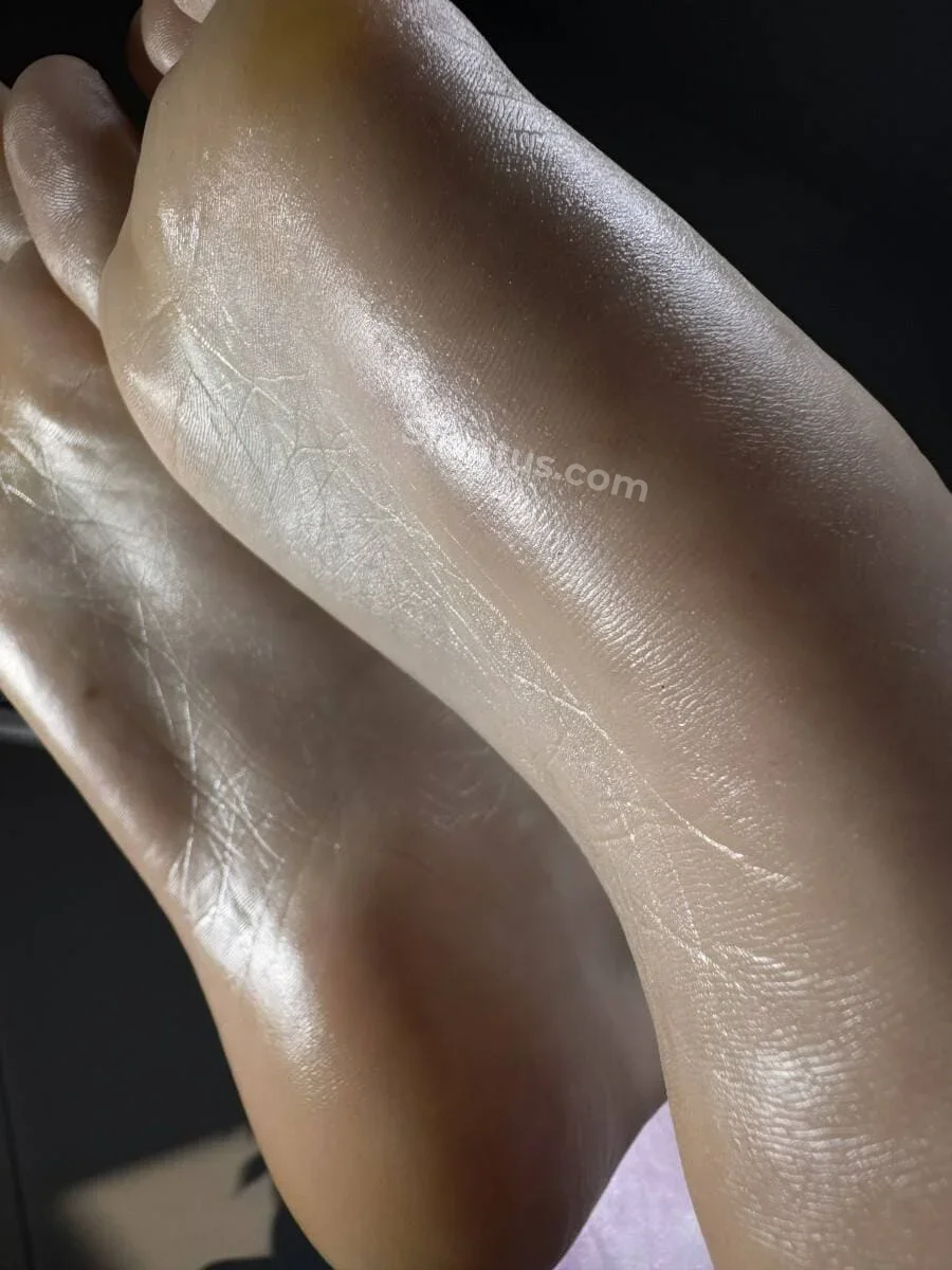 Свежий Эротическое фото тиктокерши BLOOMUS (yglichh)